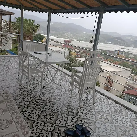 Deniz Manzarali Villa Alanya